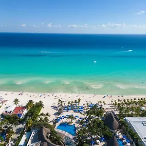 The Reef Playacar & Resort
